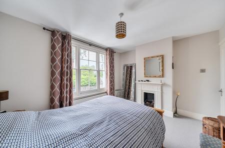 1405773-10-6981c9...