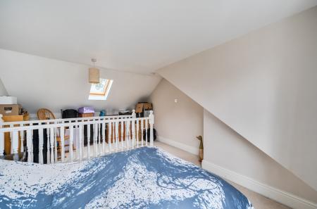 1405773-8-6981c9b...