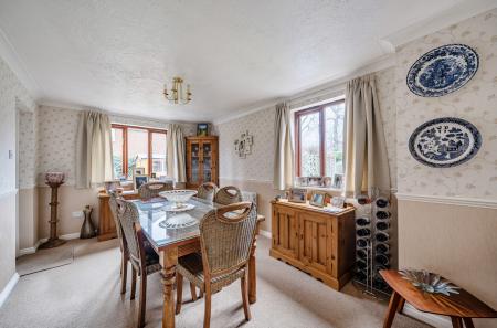 1409143-10-6984c4...