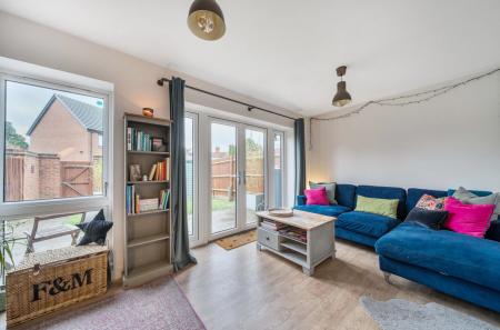 1405154-19-698600...