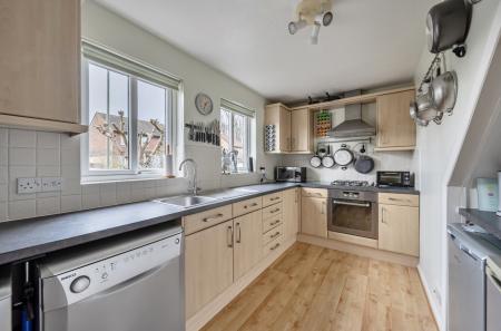 1410218-14-698b42...