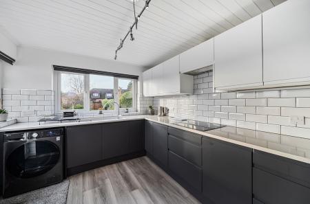 1411130-13-698ef9...