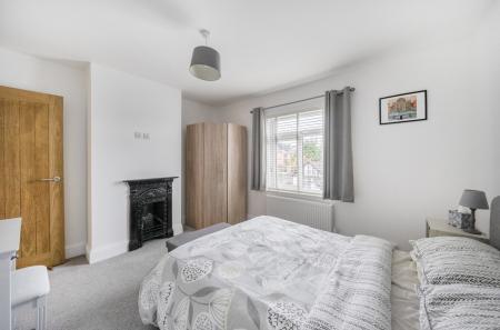 1407959-19-6985bb...