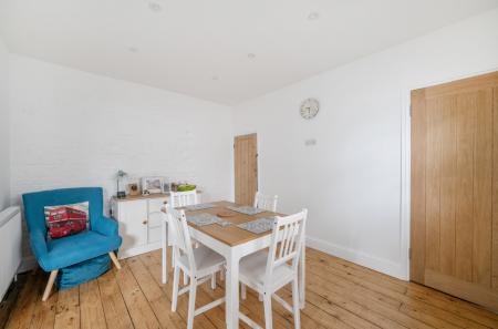 1407959-4-6985b79...