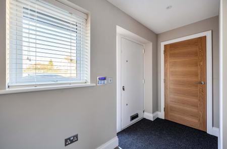 1417334-12-699433...