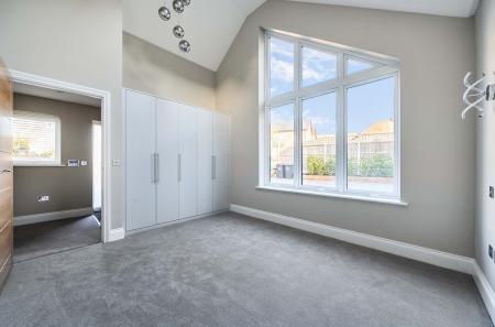 1417334-18-699434...