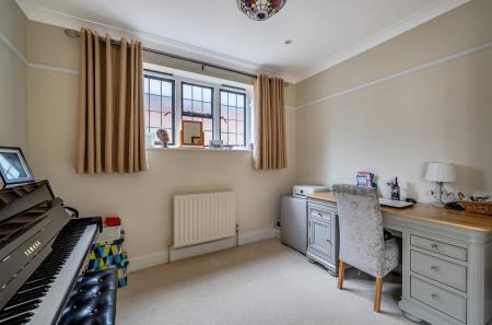 1411331-9-698de7b...