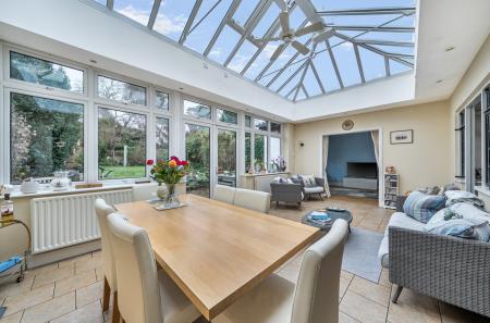 1411331-13-698de8...