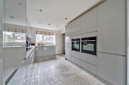 1417171-8-6995a1d...