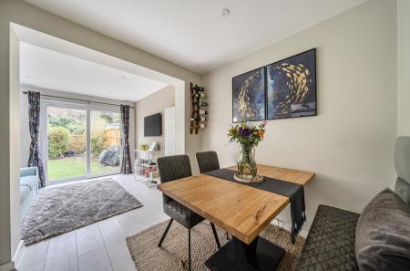 1418211-10-69a05b...