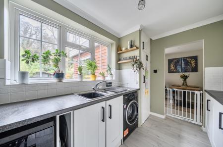 1418211-12-69a05b...