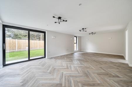 1420972-17-69a042...