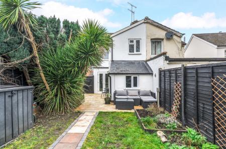 1422423-4-69ae93e...