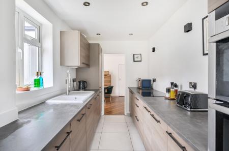 1422423-10-69ae94...