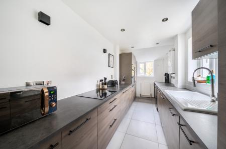 1422423-12-69ae94...