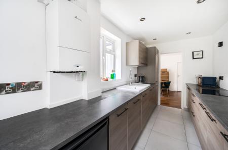 1422423-11-69ae94...