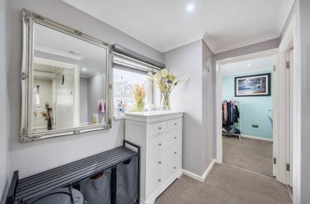 1425616-8-69aee94...