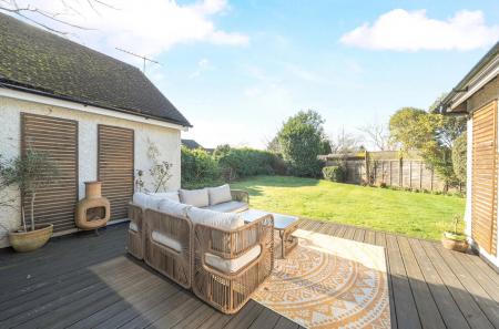 1415823-3-69a9559...