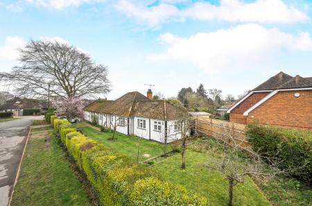 1425916-2-69ae991...