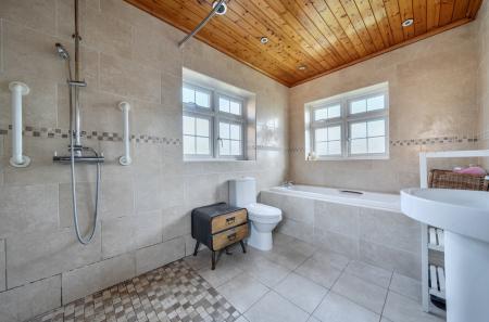 1415823-4-69a955b...