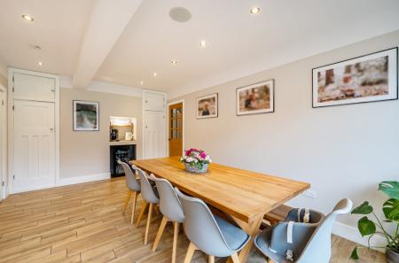 1426116-12-69b2d9...