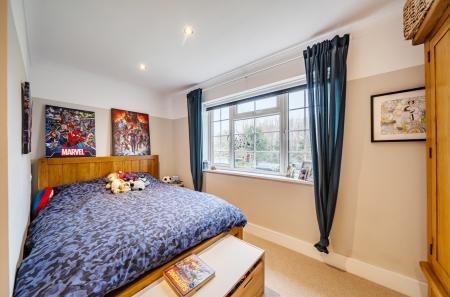 1426116-34-69b2fe...