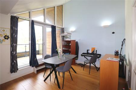 Picture No. 04