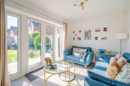 1447924-17-69e894...