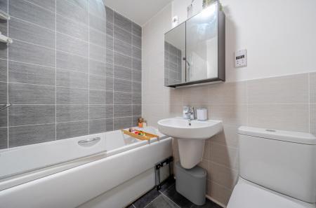 1447924-8-69e8934...