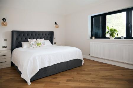Picture No. 02