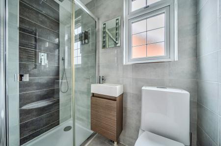 1353741-4-68cc2c2...