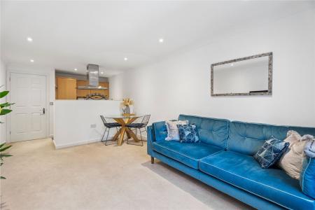 Sitting/Dining Room