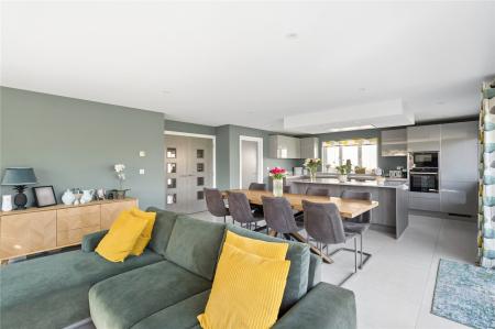 Kitchen/Diner/Family