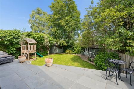Patio & Garden