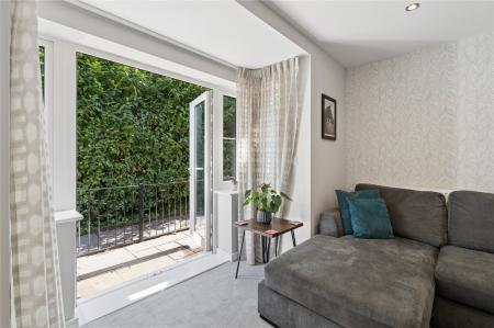 Sitting Area/Patio