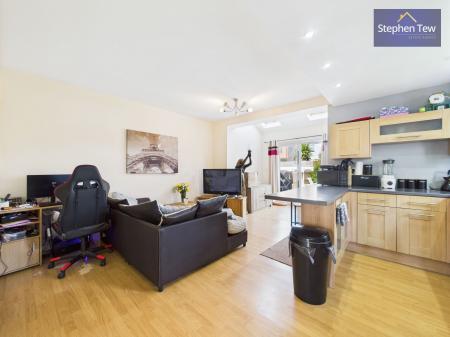 Living / Dining Kitchen