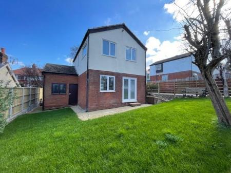 11 Penrhos Avenue j.jpg