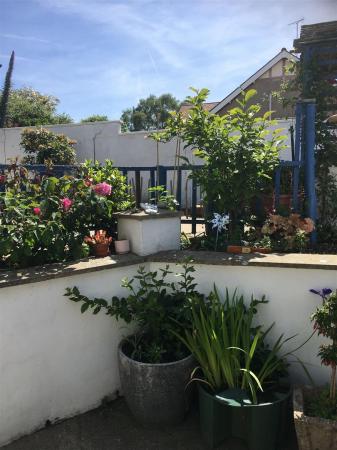 5 South Pl IMG-20250325-WA0007.jpg