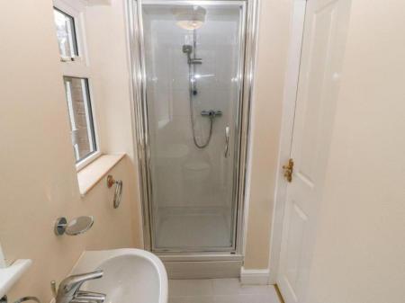 11 Queens 453477472.jpg