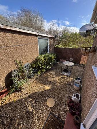 Debbie L att.-A4ZlbWfksYfRq9D9i5JYFzPu2_WC_pISSJ12