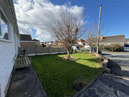 Debbie L att.tPI5Bs_RZKcaG-zt8CjcBXXO8xbvM6E7-tvra