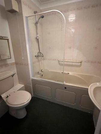 40 Cwrt Bryn Coed h.jpg