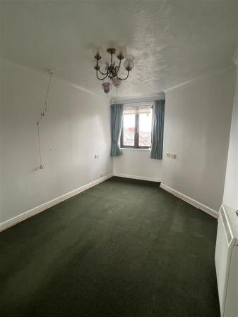 40 Cwrt Bryn Coed.jpg