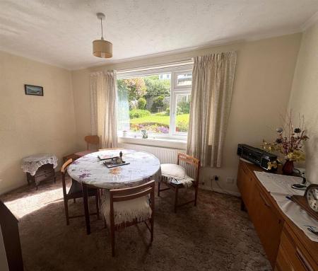 Dining room.JPG