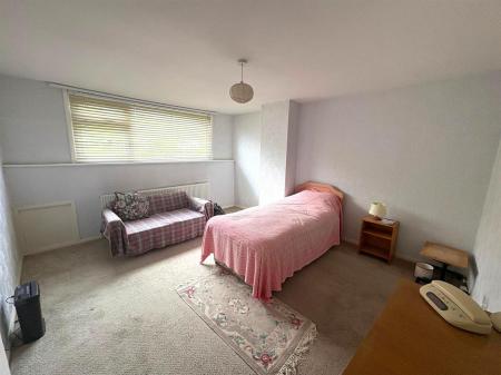Bedroom1.jpg
