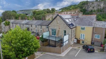 Caersalem DJI_0128.jpg_compressed.JPEG