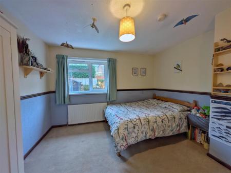 BEDROOM 2