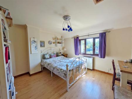 BEDROOM3