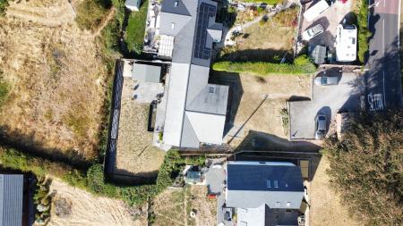 dji_fly_20260813_171208_718_1786637557048_photo_op
