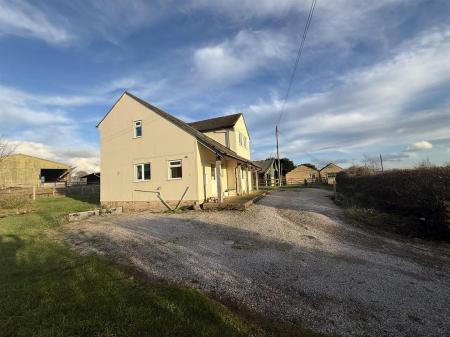 Side / front and driveway